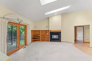 809 Hanksfield Pl, Prairie Du Sac, WI 53578 - Photo 14