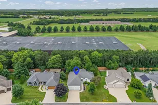 809 Hanksfield Pl, Prairie Du Sac, WI 53578 - Photo 2