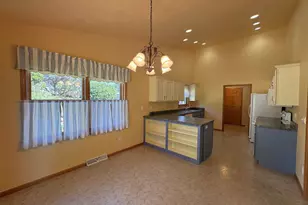 1002 N 2nd St, Monroe, WI 53566 - Photo 24