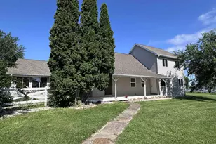 1626 S County Road C, Darien, WI 53114 - Photo 6