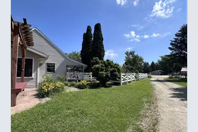 1626 S County Road C, Darien, WI 53114 - Photo 56