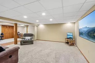 6443 Hickory Ln, Waunakee, WI 53597 - Photo 38