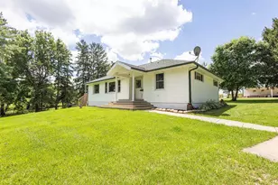 25732 Hammer Ln, Cuba City, WI 53807 - Photo 4