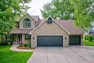 1416 Kings Lynn Rd, Stoughton, WI 53589 - Photo 6