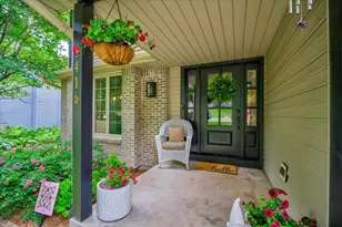 1416 Kings Lynn Rd, Stoughton, WI 53589 - Photo 8