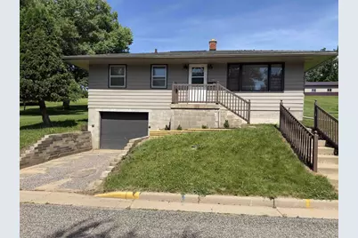 404 N Brooklyn Avenue, Elroy, WI 53929 - Photo 1