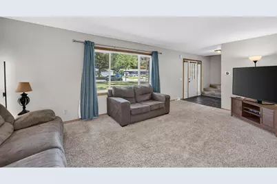 2206 Aspen Road, Madison, WI 53711 - Photo 6
