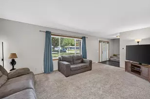 2206 Aspen Rd, Madison, WI 53711 - Photo 6