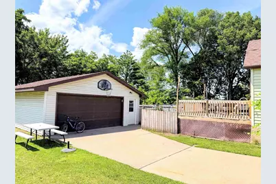 211 S Prairie Street, Prairie Du Chien, WI 53821 - Photo 36