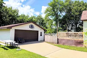 211 S Prairie St, Prairie Du Chien, WI 53821 - Photo 36