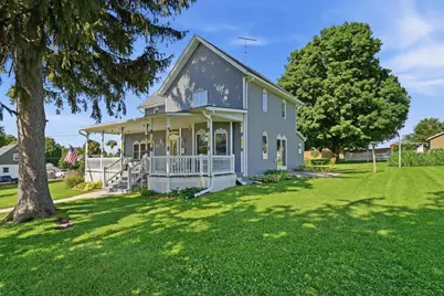 221 S Randolph Street, Cuba City,  53807 - Photo 2