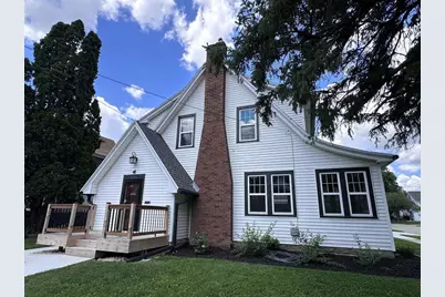 1221 Grace Street, Janesville, WI 53545 - Photo 4