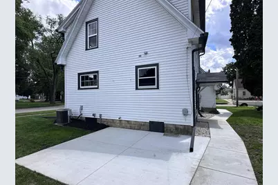 1221 Grace Street, Janesville, WI 53545 - Photo 46
