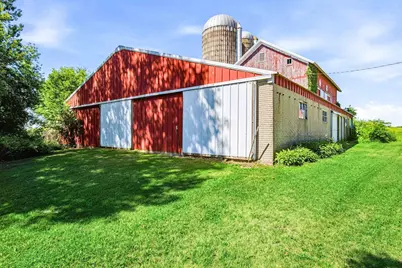 N7295 Manske Road, Lake Mills, WI 53551 - Photo 4