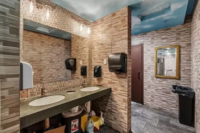 7401 W Barnard Avenue, Greenfield, WI 53220 - Photo 22