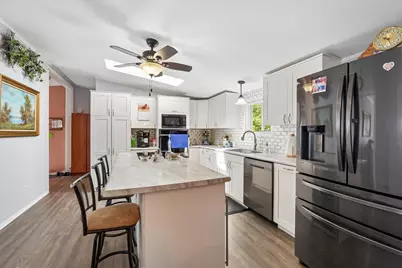 412 Harbor Heights Drive, Racine, WI 53185 - Photo 2