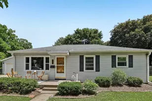 212 Madison St, Sauk City, WI 53583 - Photo 22