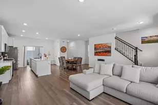 515 Trysil Aly N, Stoughton, WI 53589 - Photo 10