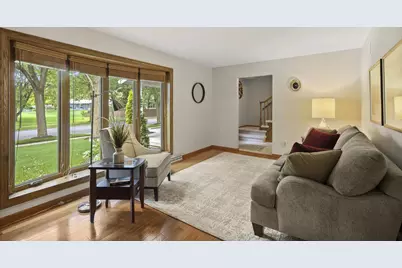 125 Coach House Drive, Madison, WI 53714 - Photo 6