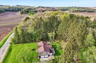 5030 S Valley Rd, Black Earth, WI 53515 - Photo 6