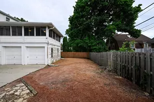 215 Lathrop St, Madison, WI 53726 - Photo 14