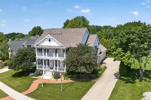 1614 Blue Ridge Trail, Waunakee, WI 53597 - Photo 2