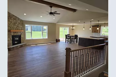 N7091 Still Point Trail, Pardeeville, WI 53954 - Photo 4