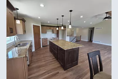 N7091 Still Point Trail, Pardeeville, WI 53954 - Photo 8
