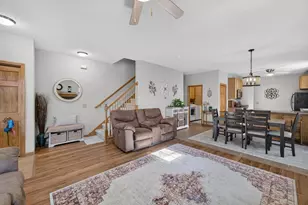 972 Stonehaven Dr, Sun Prairie, WI 53590 - Photo 6