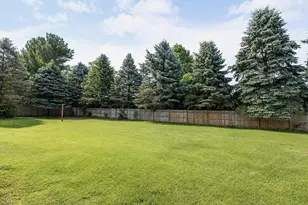 724 Crist Rd, Beloit, WI 53511 - Photo 28