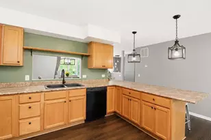 724 Crist Rd, Beloit, WI 53511 - Photo 4
