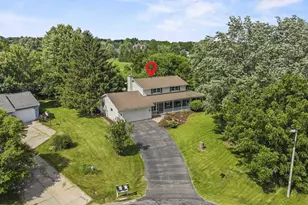 7824 Caribou Ct, Verona, WI 53593 - Photo 4