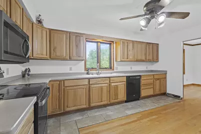 7824 Caribou Court, Verona, WI 53593 - Photo 12
