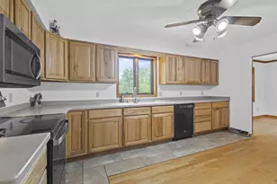 7824 Caribou Ct, Verona, WI 53593 - Photo 12