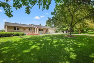 6624 Chestnut Cir, Windsor, WI 53598 - Photo 4