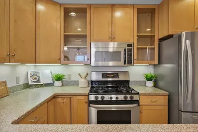 360 W Washington Avenue #503, Madison, WI 53703 - Photo 12
