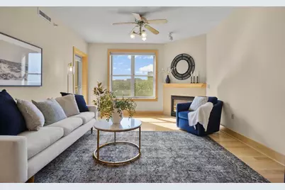 360 W Washington Avenue #503, Madison, WI 53703 - Photo 6