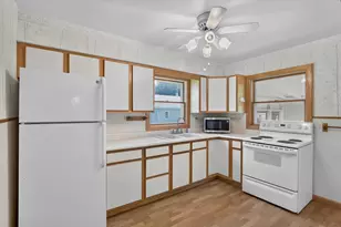 1129 Johnson St, Beloit, WI 53511 - Photo 8