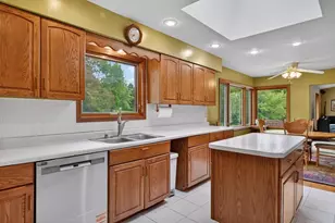 6473 Sunset Dr, Verona, WI 53593 - Photo 12