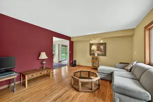 6473 Sunset Dr, Verona, WI 53593 - Photo 8