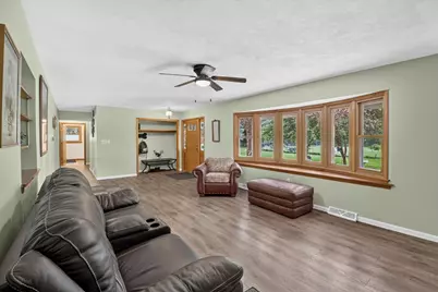 726 Rockshire Drive, Janesville, WI 53546 - Photo 8