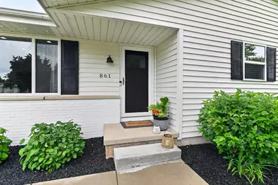 861 Blaser Court, Sun Prairie, WI 53590 - Photo 2