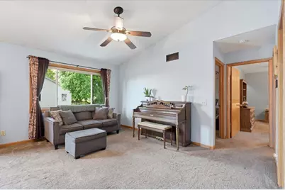699 Robin Drive, Sun Prairie, WI 53590 - Photo 12