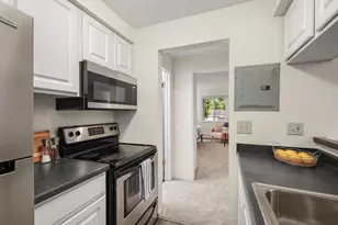2410 Independence Ln, Madison, WI 53704 - Photo 14