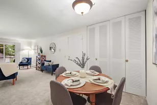 2410 Independence Ln, Madison, WI 53704 - Photo 10