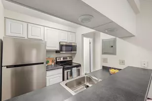 2410 Independence Ln, Madison, WI 53704 - Photo 16