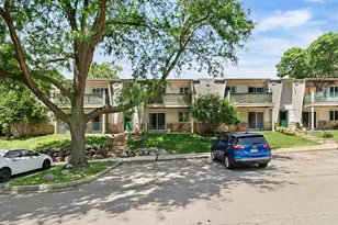 2410 Independence Ln, Madison, WI 53704 - Photo 2
