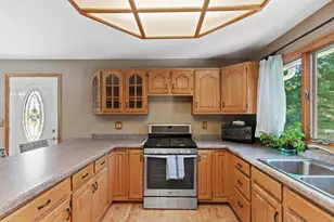 325 Short Sword Ct, Nekoosa, WI 54457 - Photo 8