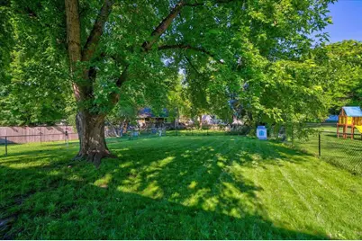 3021 Dorchester Way, Madison, WI 53719 - Photo 2