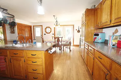105 E Park Street, Montello, WI 53949 - Photo 2